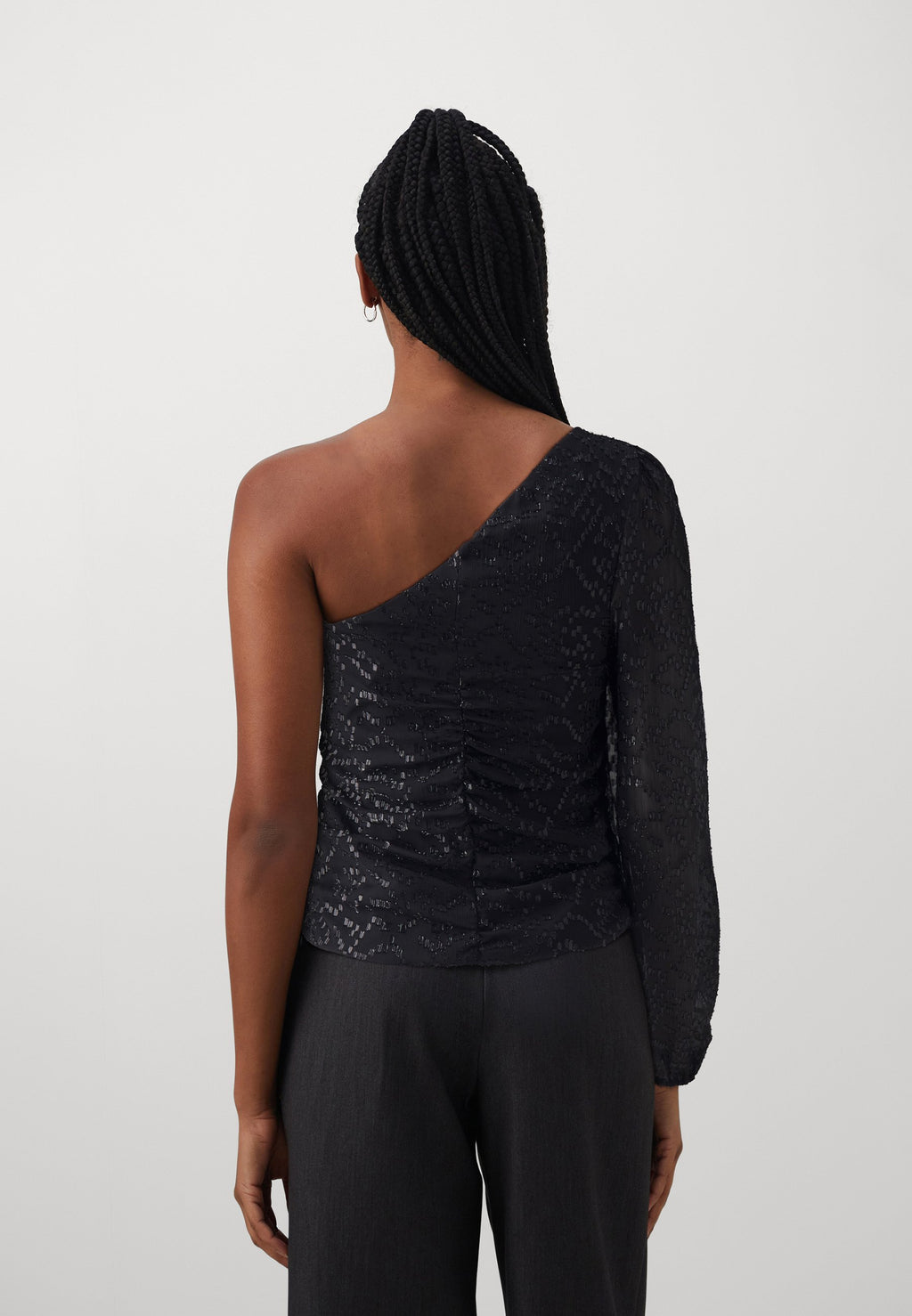 ONLSARAH ONE SHOULDER Media 4