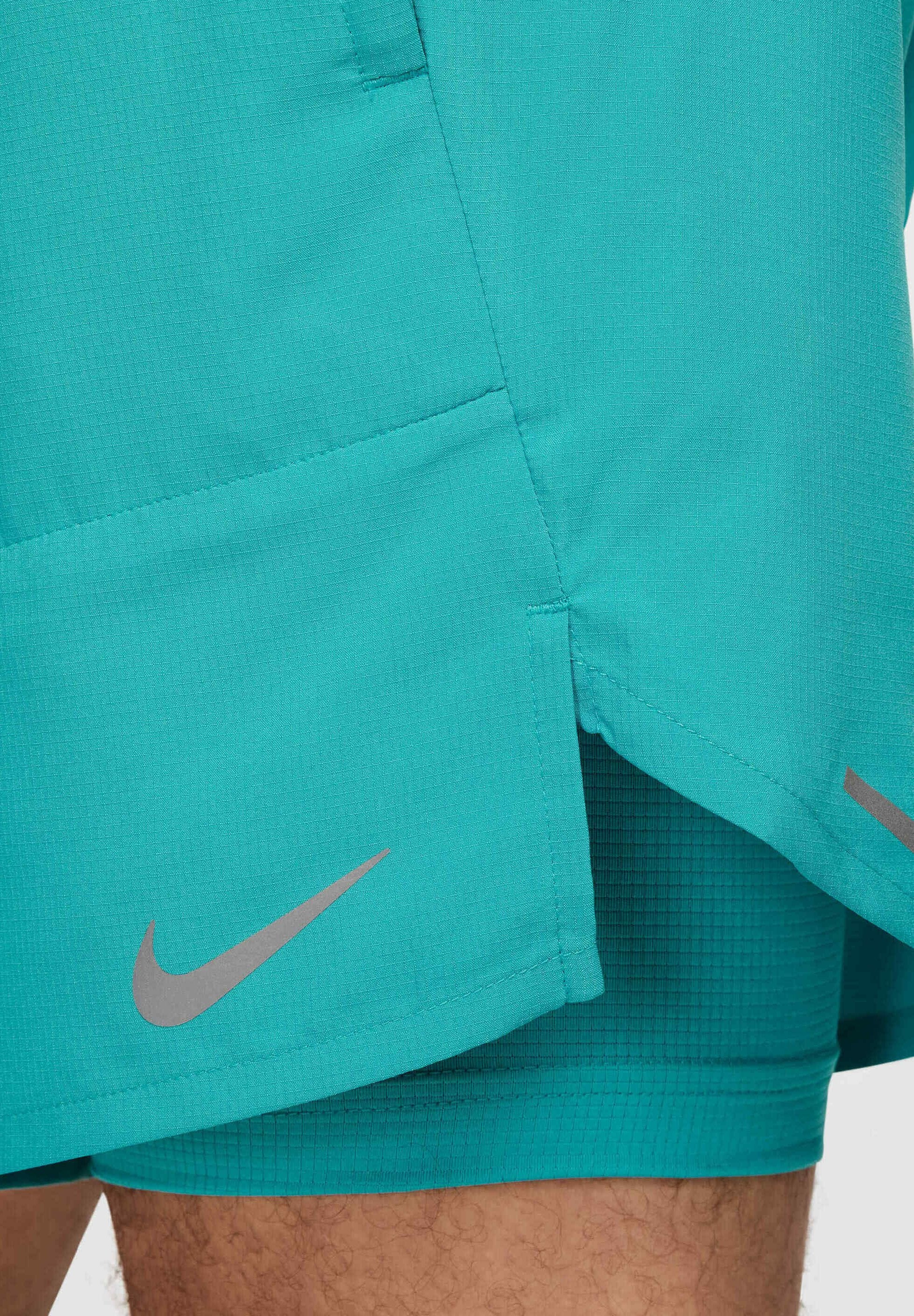 Nike Performance STRIDE SHORT