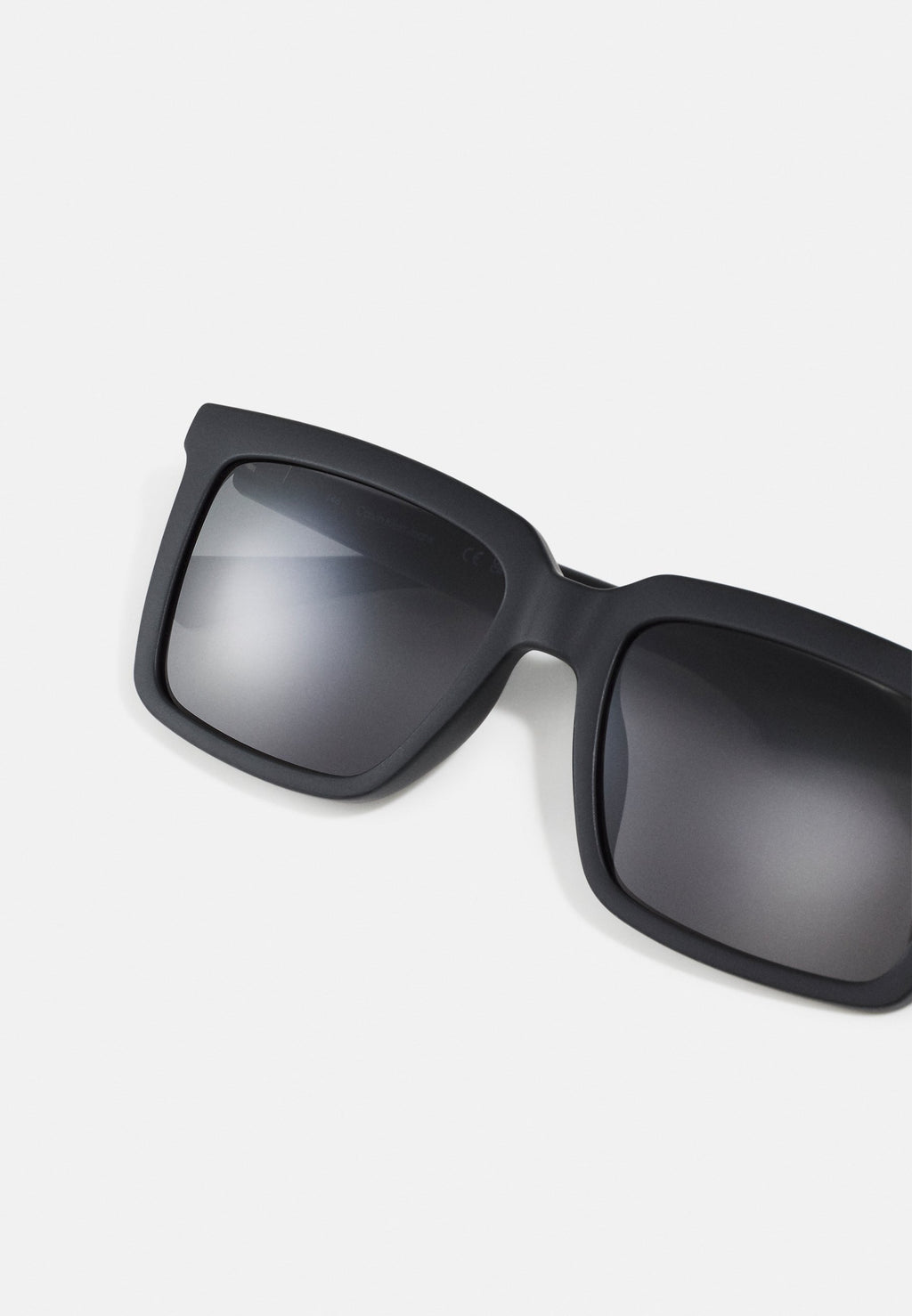 Calvin Klein Jeans Sonnenbrille Media 4