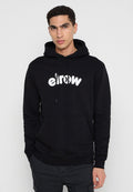 Schwarzer Hoodie aus weichem Material mit einem weißen Logo "elrow" über der Brust, verstellbaren Kordeln und einer Vorderentasche.