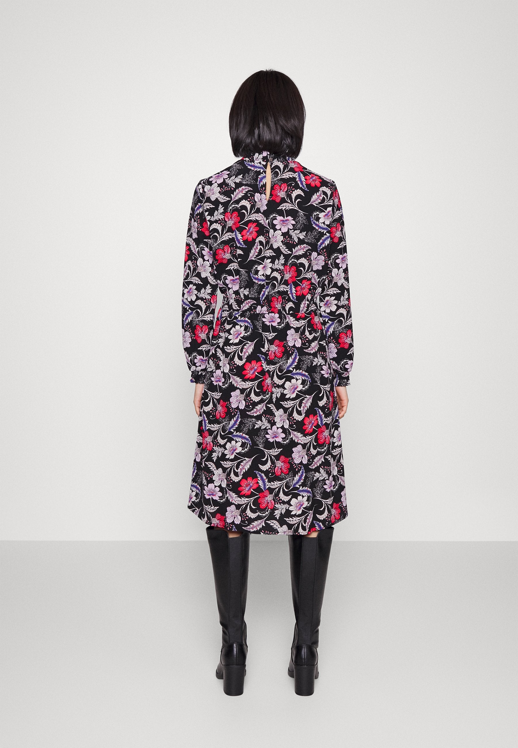 ONLNOVA DRESS Media 4
