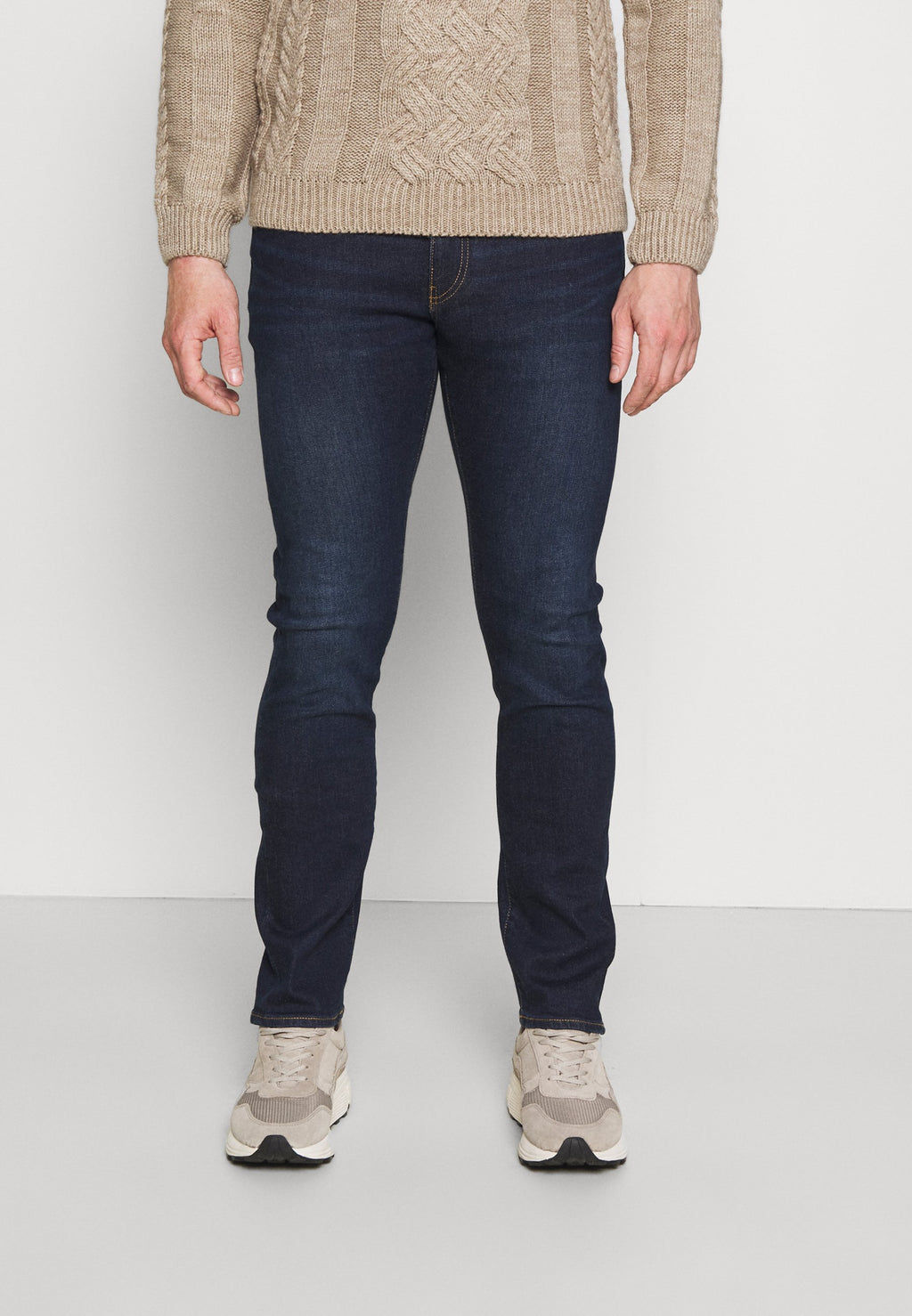 5 POCKETS PANT Media 3