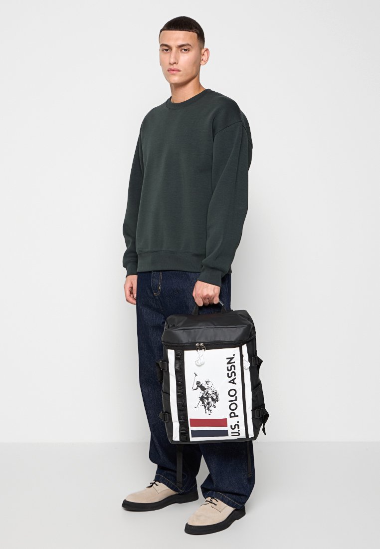 U.S. Polo Assn. EASTON
