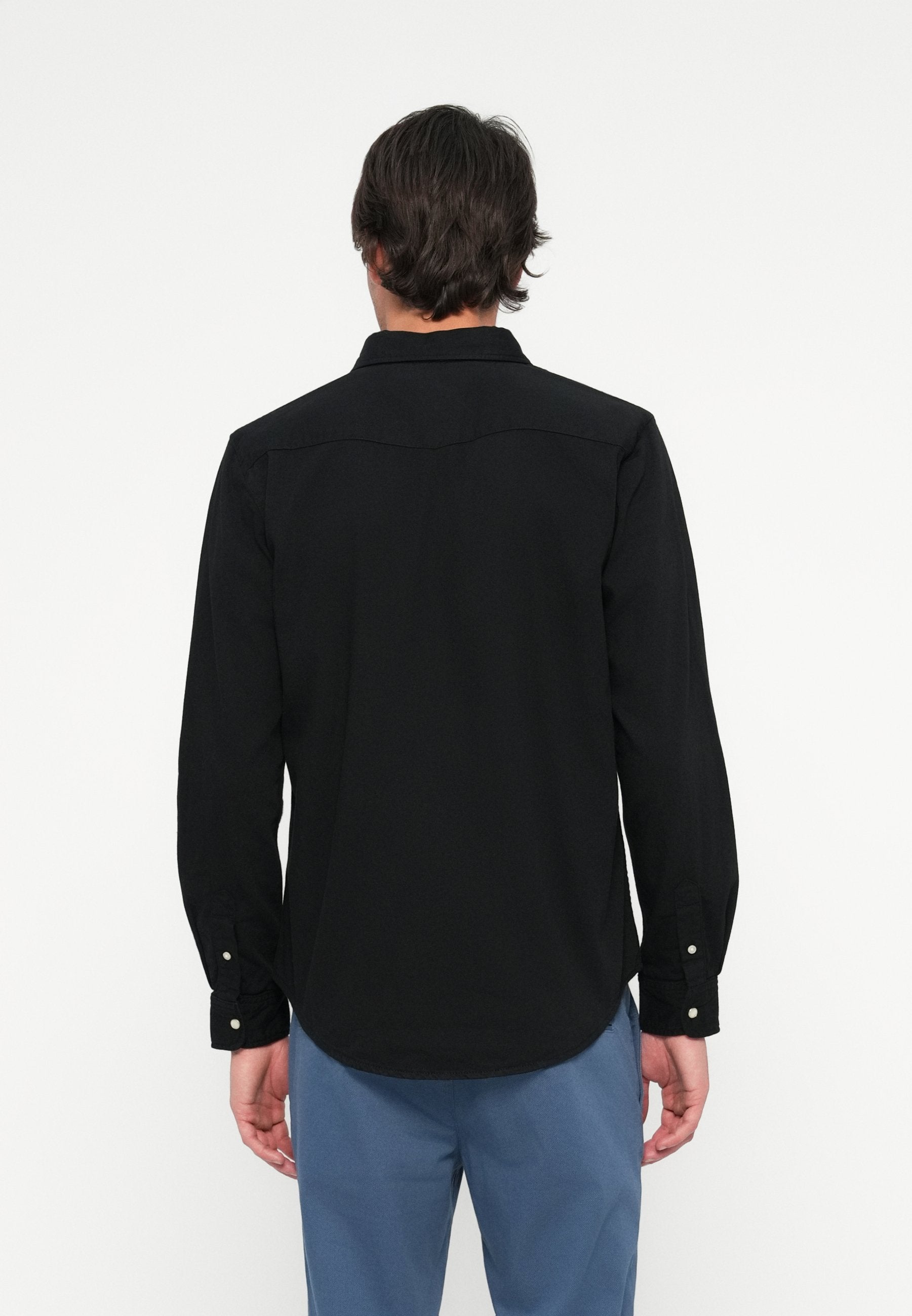 REGULAR FIT WASHED DENIM SHIRT Media 4