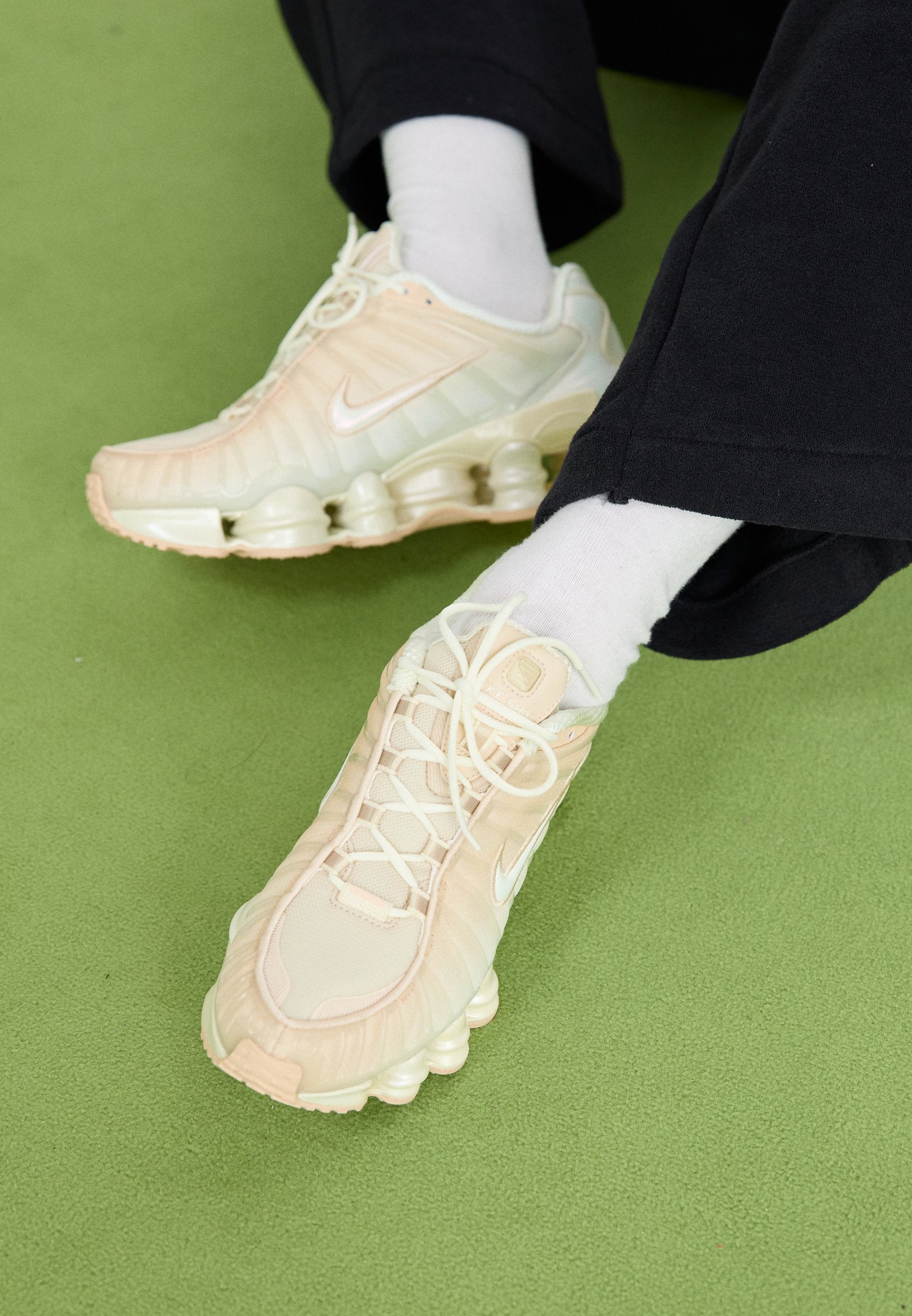 Nike Sportswear SHOX TL NA8
