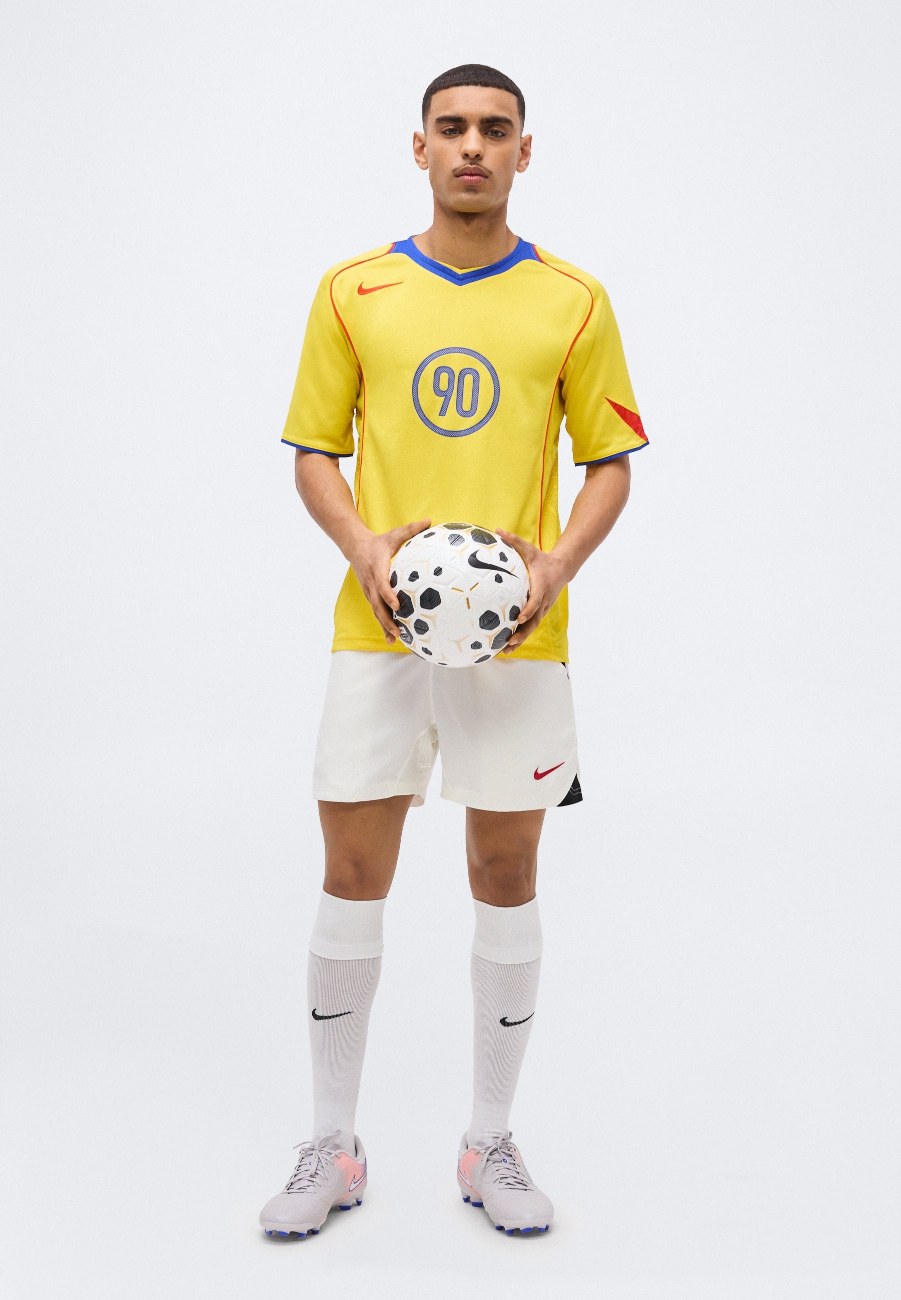 Nike Performance TOTAL 90