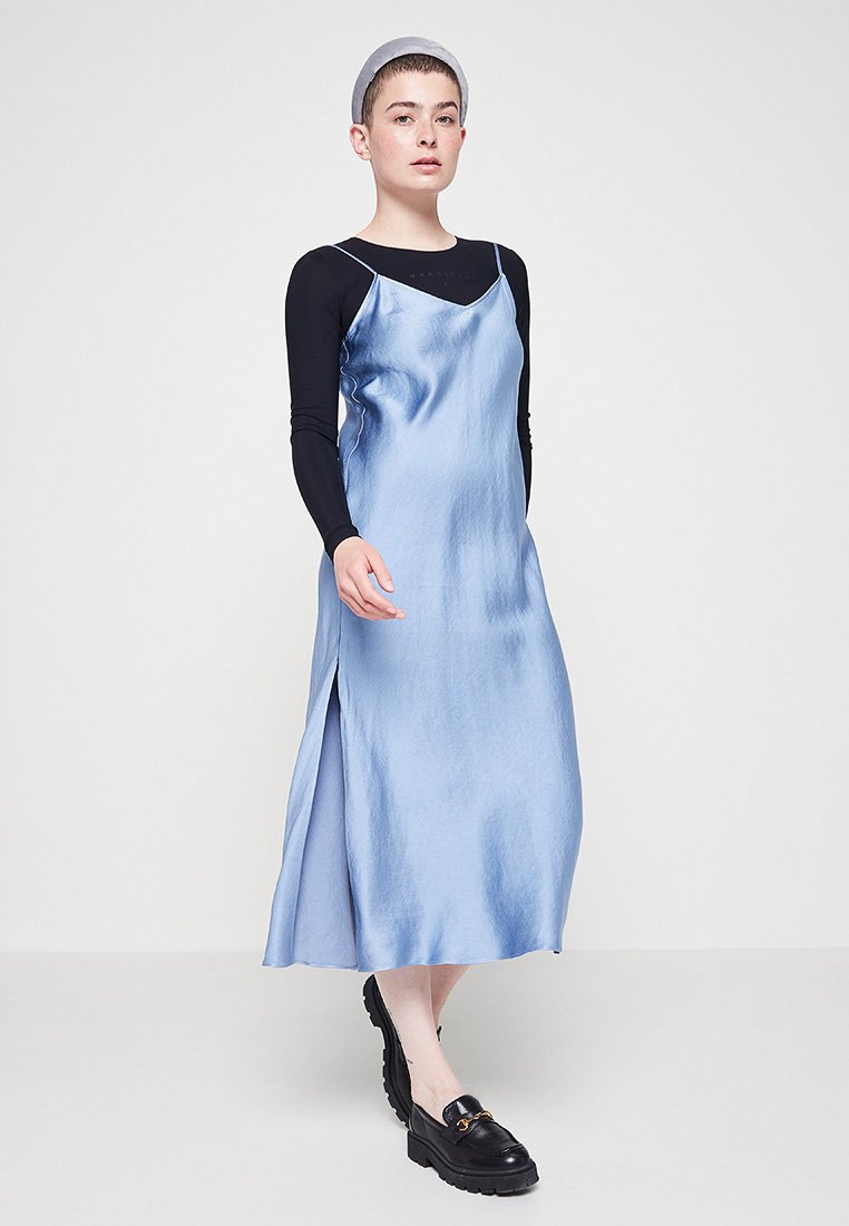 Club Monaco