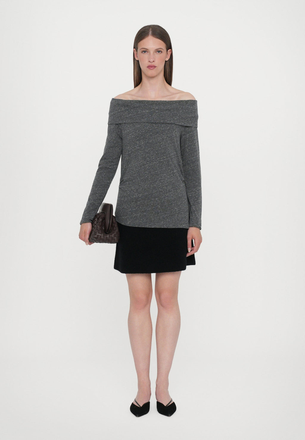 CLOSED ASYMMETRIC LONG SLEEVE