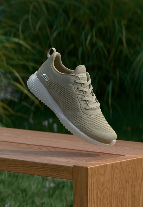 Skechers BOBS SQUAD - Trainers - natural