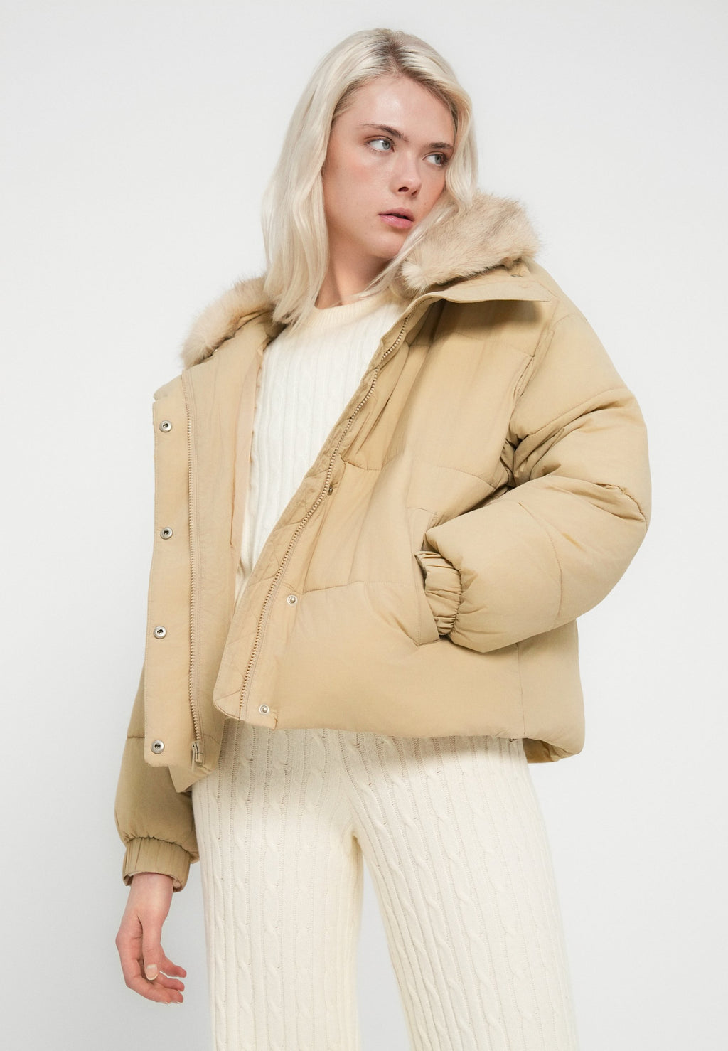 GAP PUFFER COLLAR
