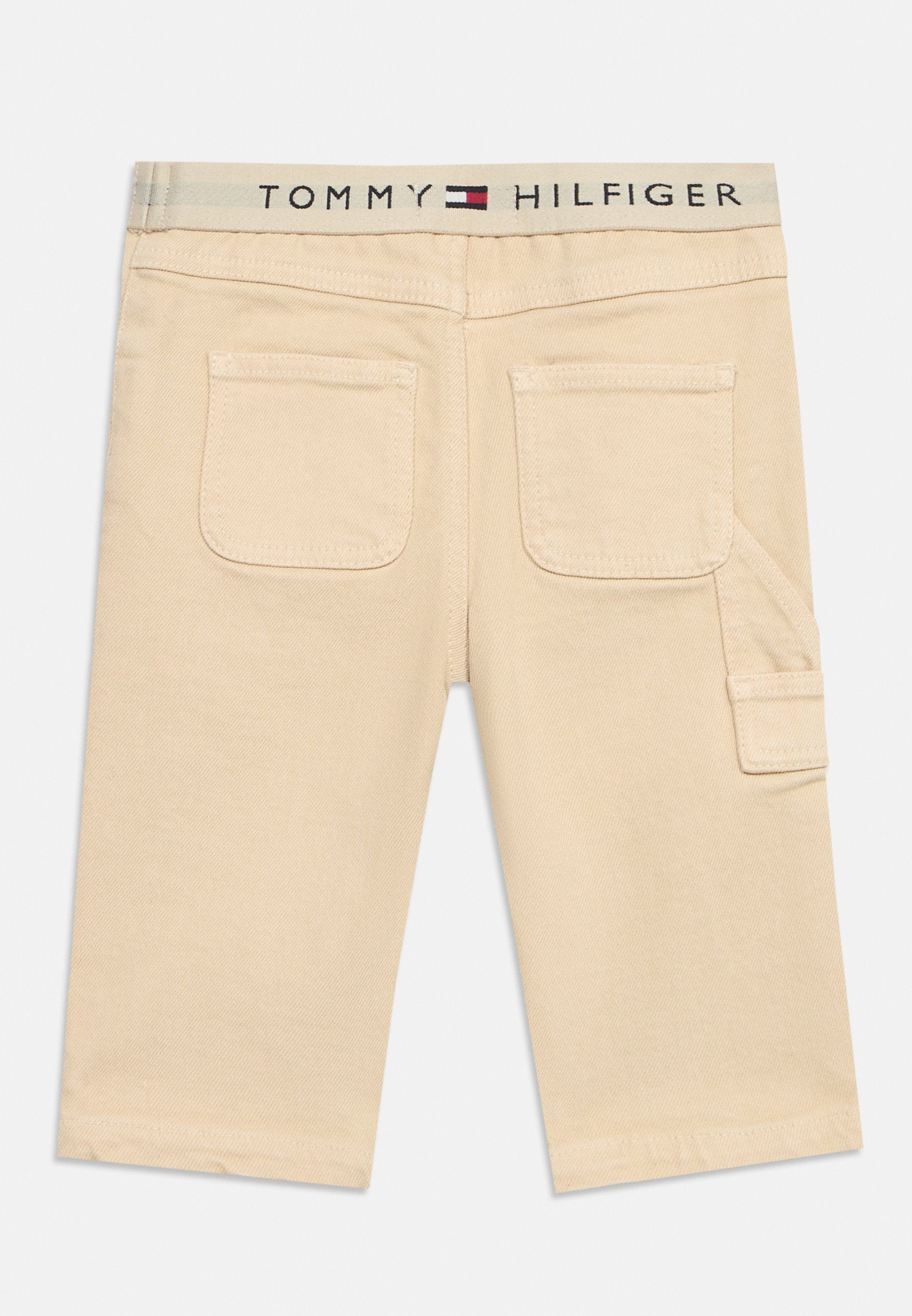 PANTS UNISEX Media 4