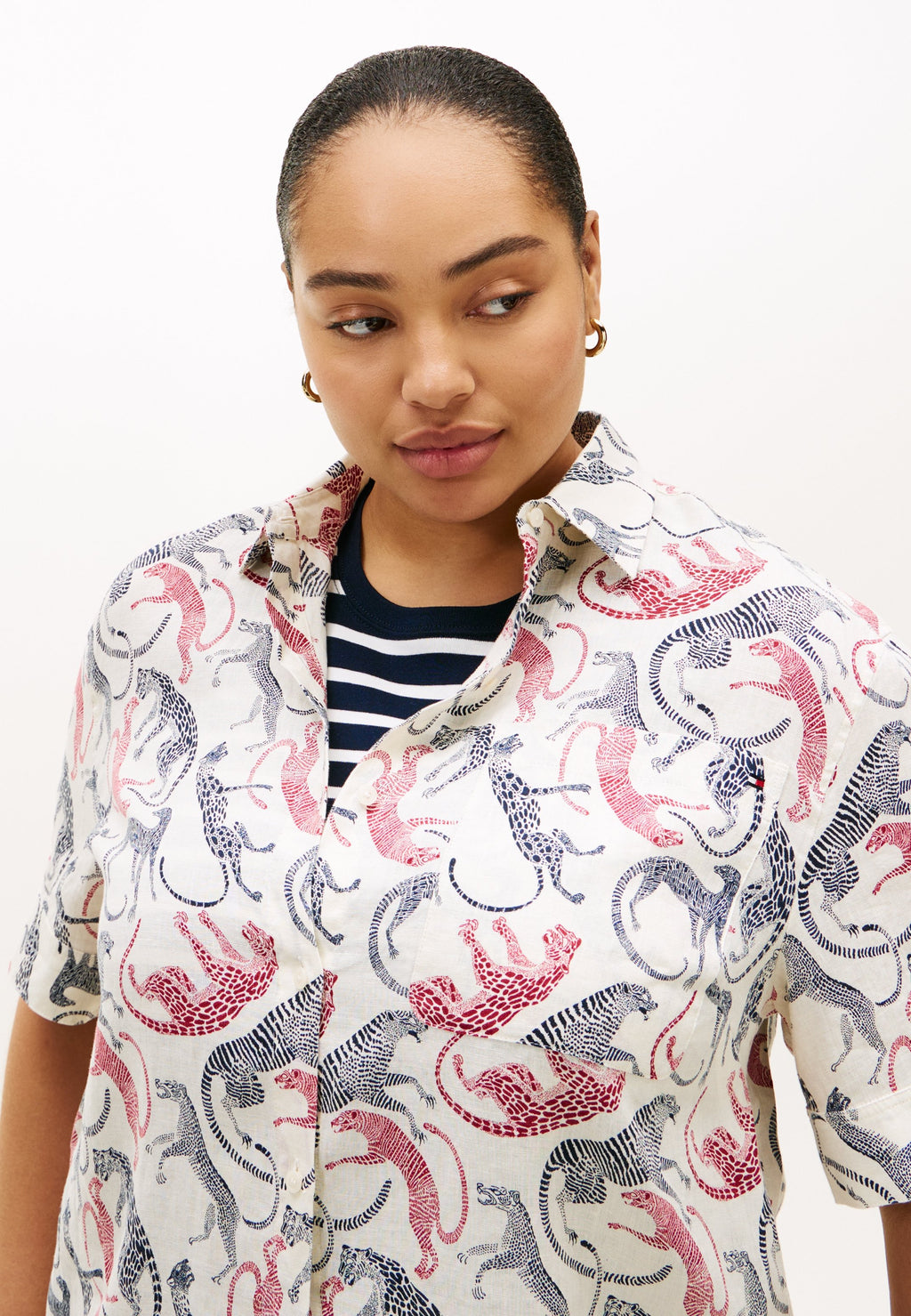 CURVE RELAXED FIT PURE LINEN SHIRT Media 5