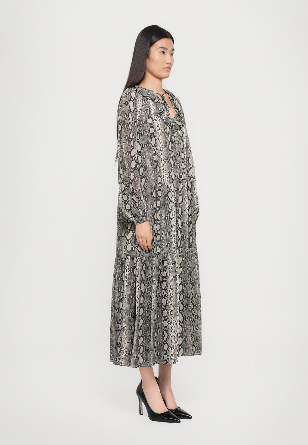 MICHAEL Michael Kors RUFFLE NECK