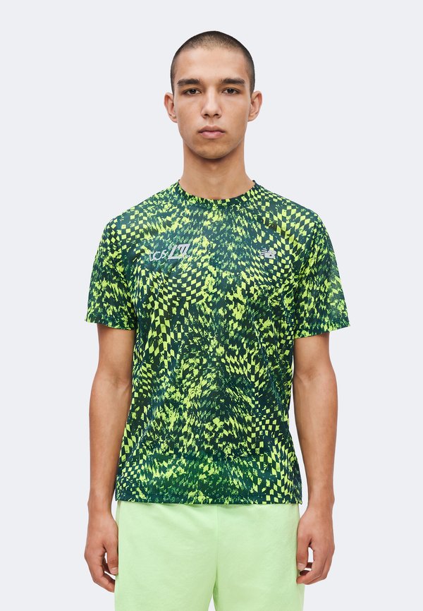 New Balance LONDON EDITION ATHLETICS PRINTED - Sports T-shirt - alkaline green