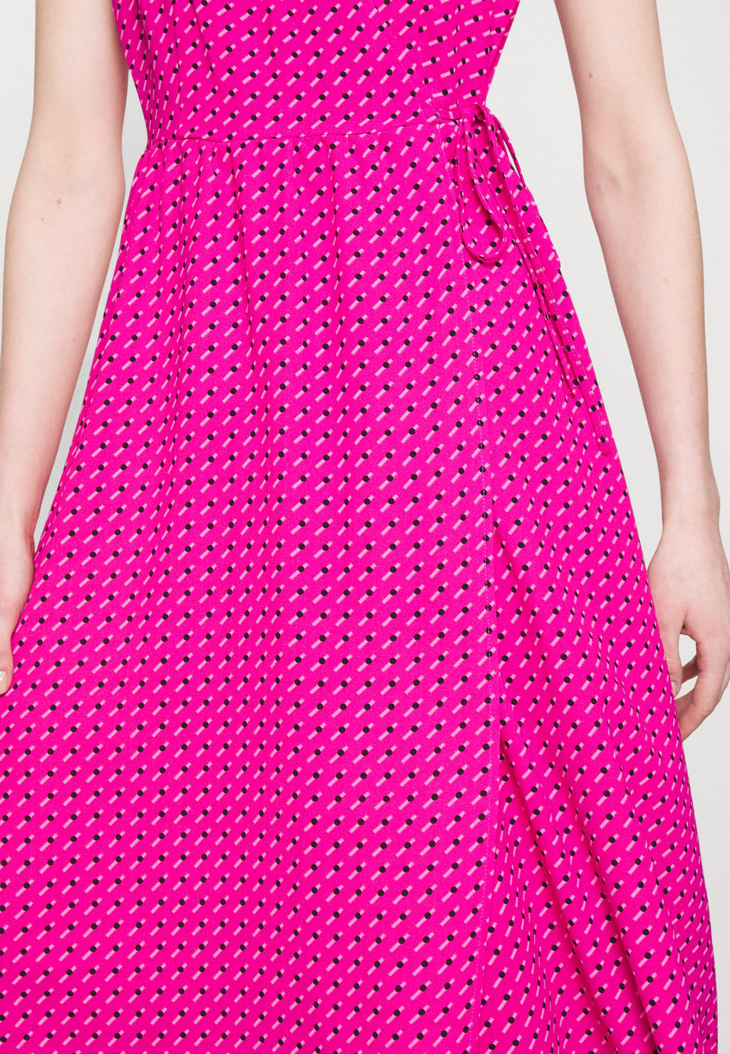 ONLNAOMI MIDI WRAP DRESS  Media 6