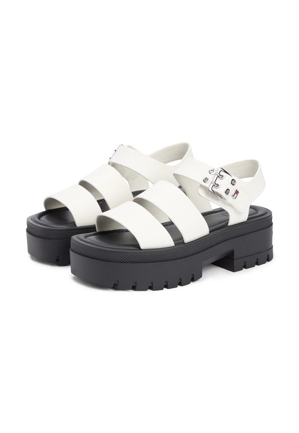 Tommy Jeans BUCKLE LEATHER CLEAT PLATFORM SANDALS
