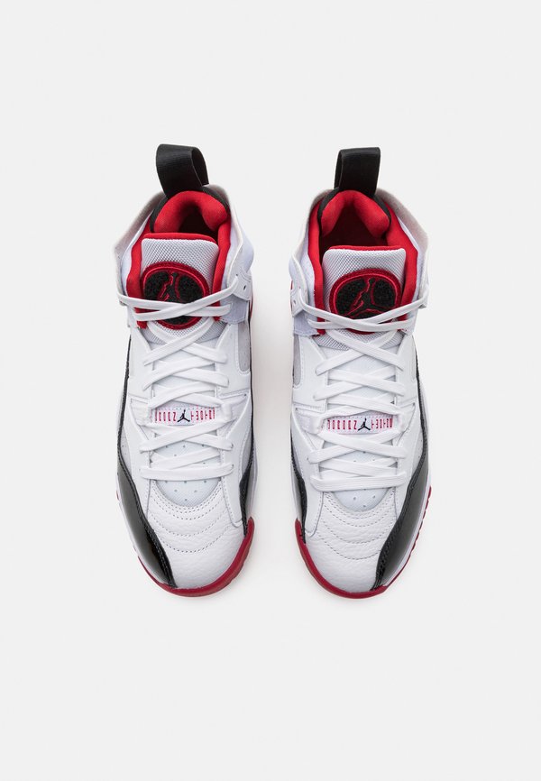 Jordan JUMPMAN TWO TREY