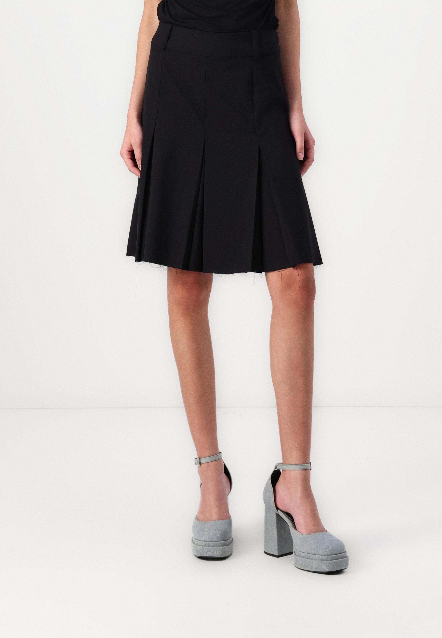 Weekday MIDI SUITING SKIRT