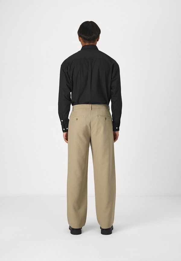 Jack & Jones Classic wide leg fit