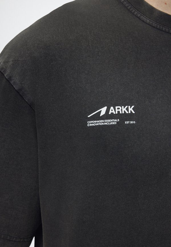 ARKK Copenhagen BOXY TEE UNISEX