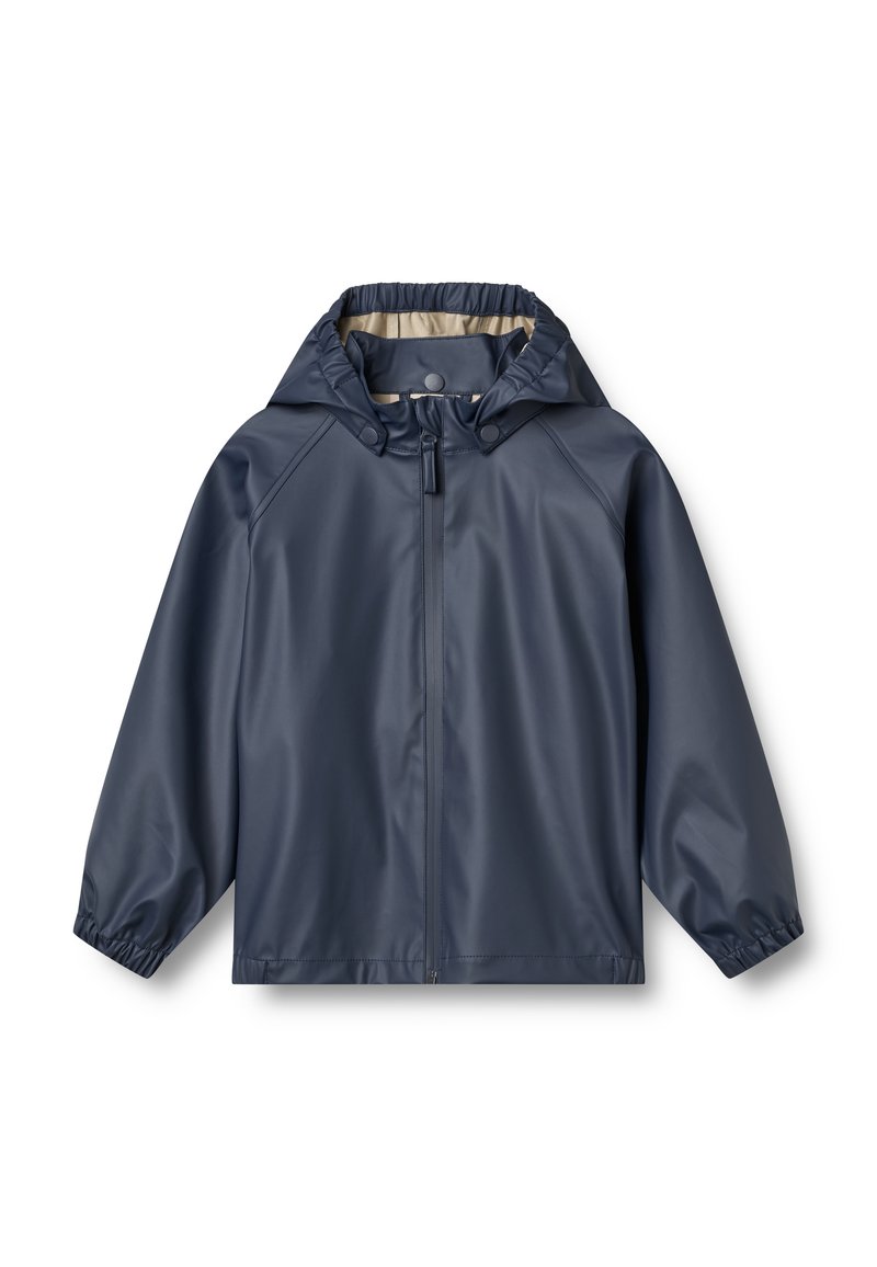 Marineblaue Regenjacke mit Kapuze, Frontreißverschluss, Druckknöpfen am Kragen und elastischen Bündchen, auf weißem Hintergrund dargestellt.