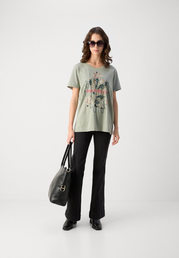 Mos Mosh TEE