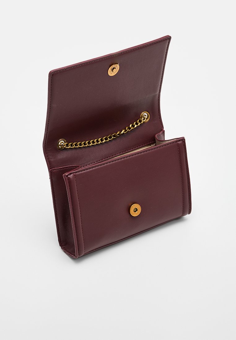 Steve Madden LARISA