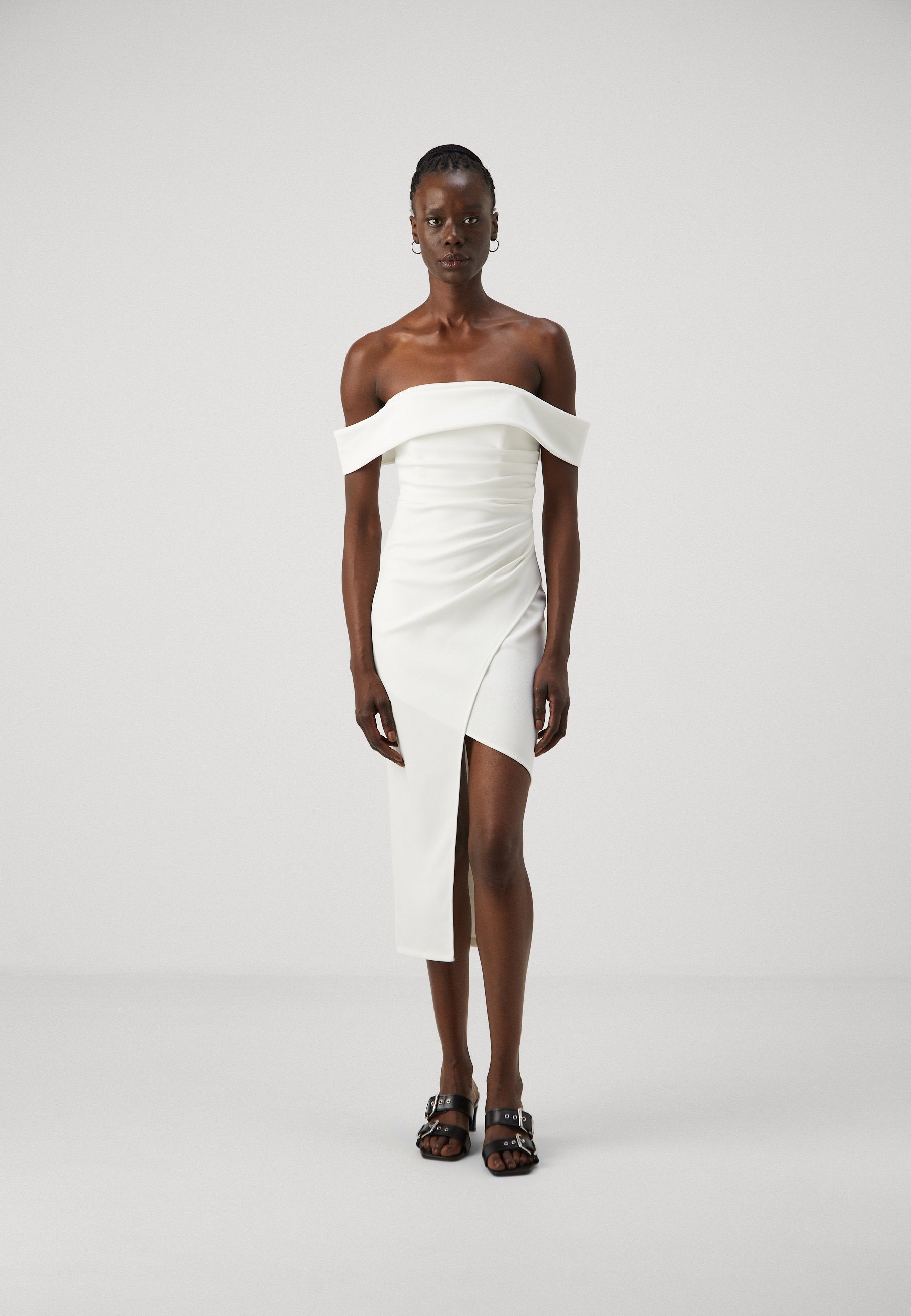 WAL G TALL WEDDING VINCENZO ROUCHED MIDI