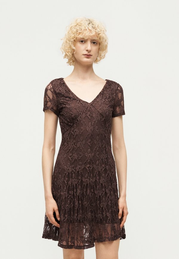 ONLY ONLALBINA V NECK - Day dress - brown
