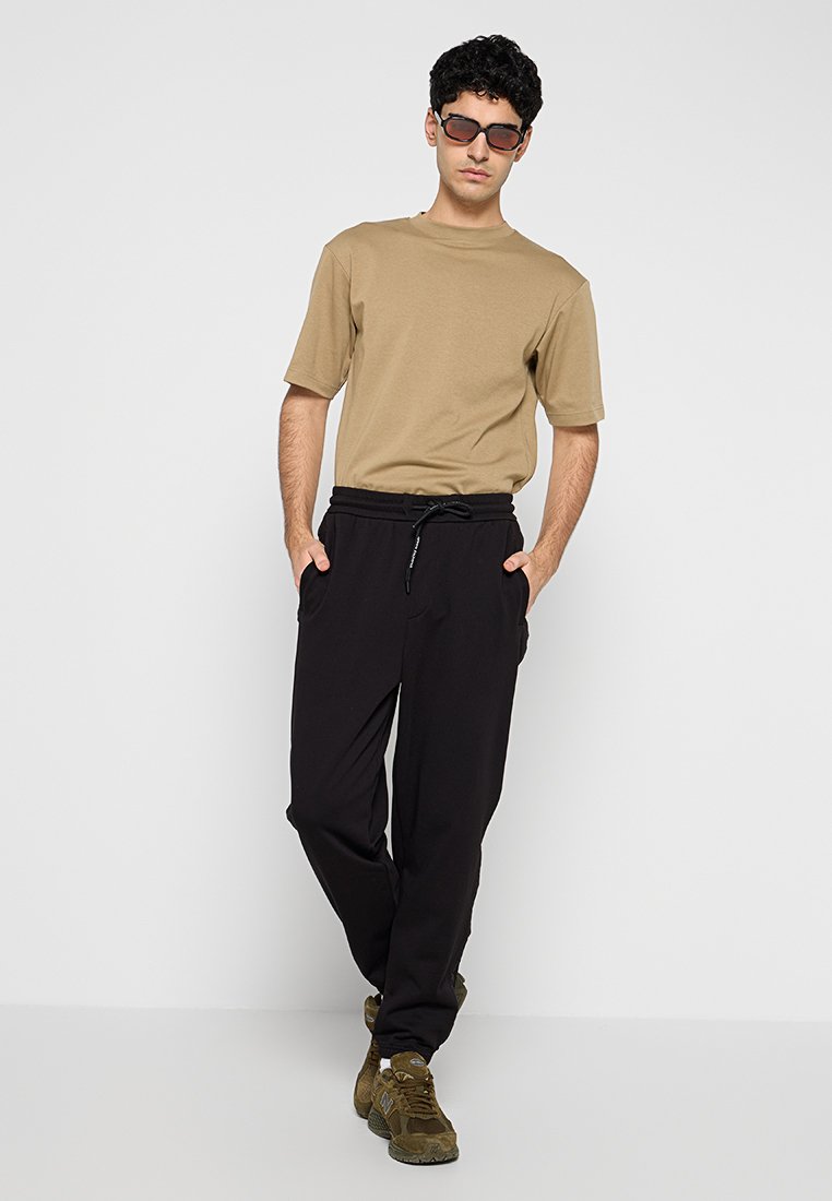 Armani Exchange Jogginghose Media 2