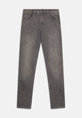 Graue Denim-Jeans mit geradem Bein, ausgestattet mit fünf Taschen, Gürtelschlaufen und einem Knopfverschluss. Glatte Textur mit verwaschenem Finish.