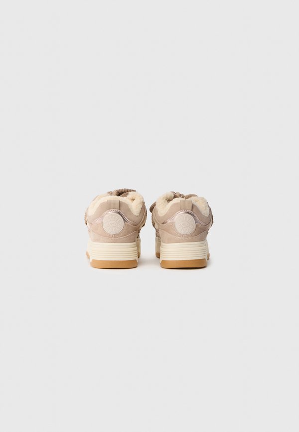 Steve Madden BOOMER
