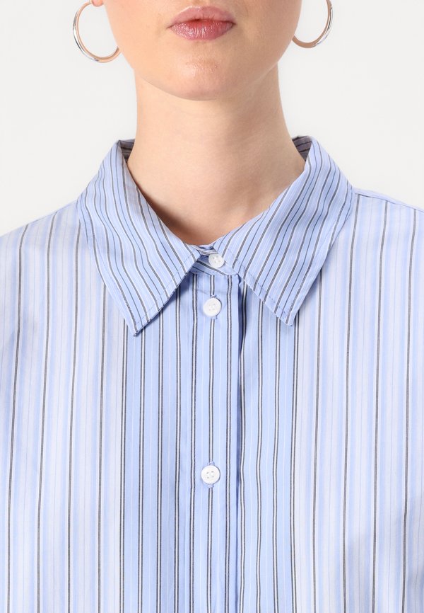 Weekday BASIC SHIRT