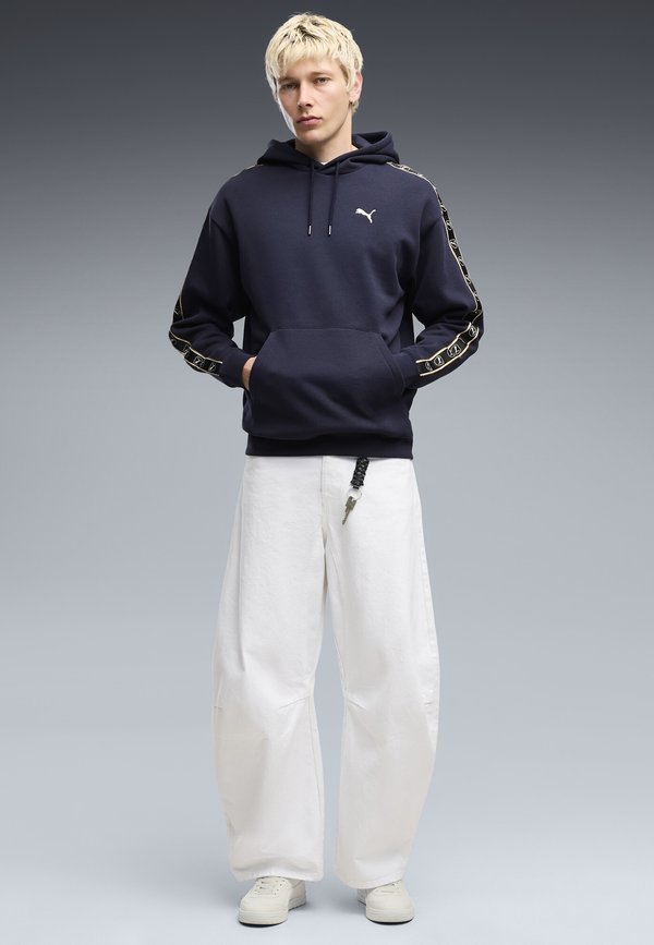 Puma ESSENTIALS ELEVATED TAPE RELAXED HOODIE - Hoodie - navy