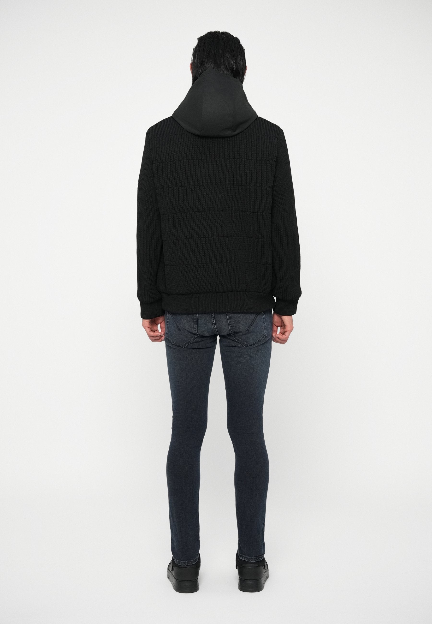MOUNTAIN JACKET SPECIAL Media 4