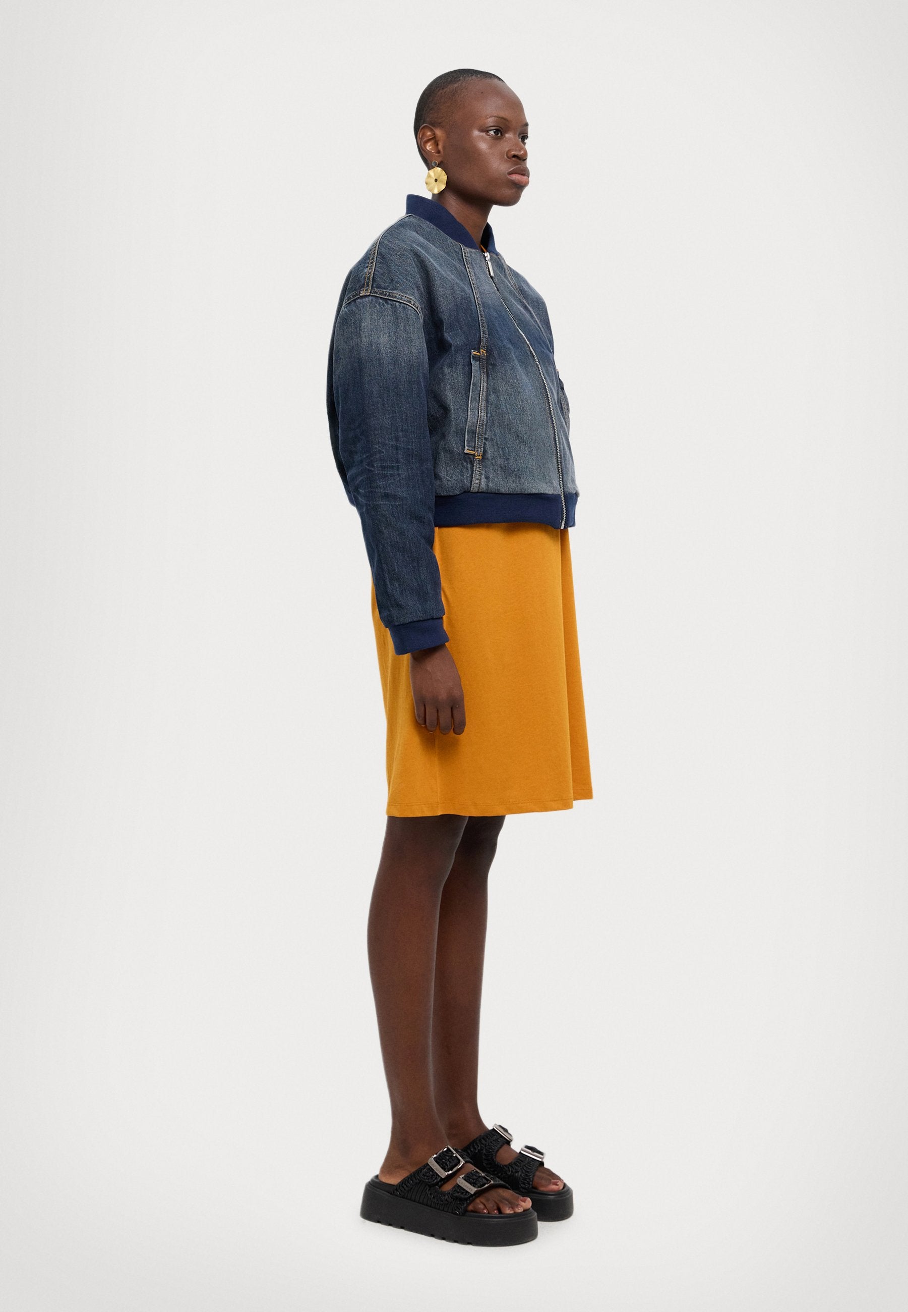 BLOUSON Media 3