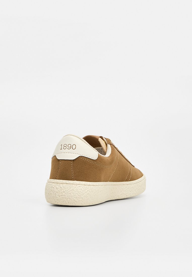 U.S. Polo Assn. JODIE