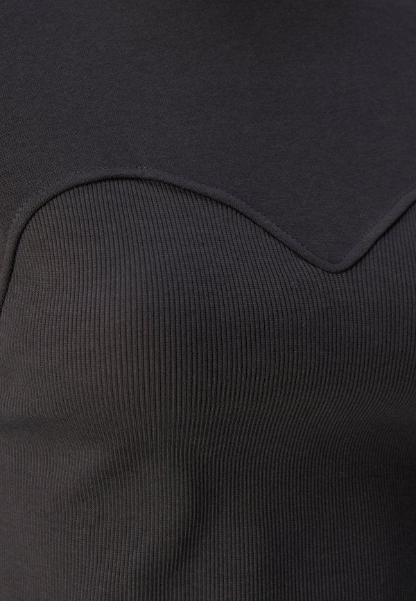 ONLY ONLCARI HIGH NECK SHORT