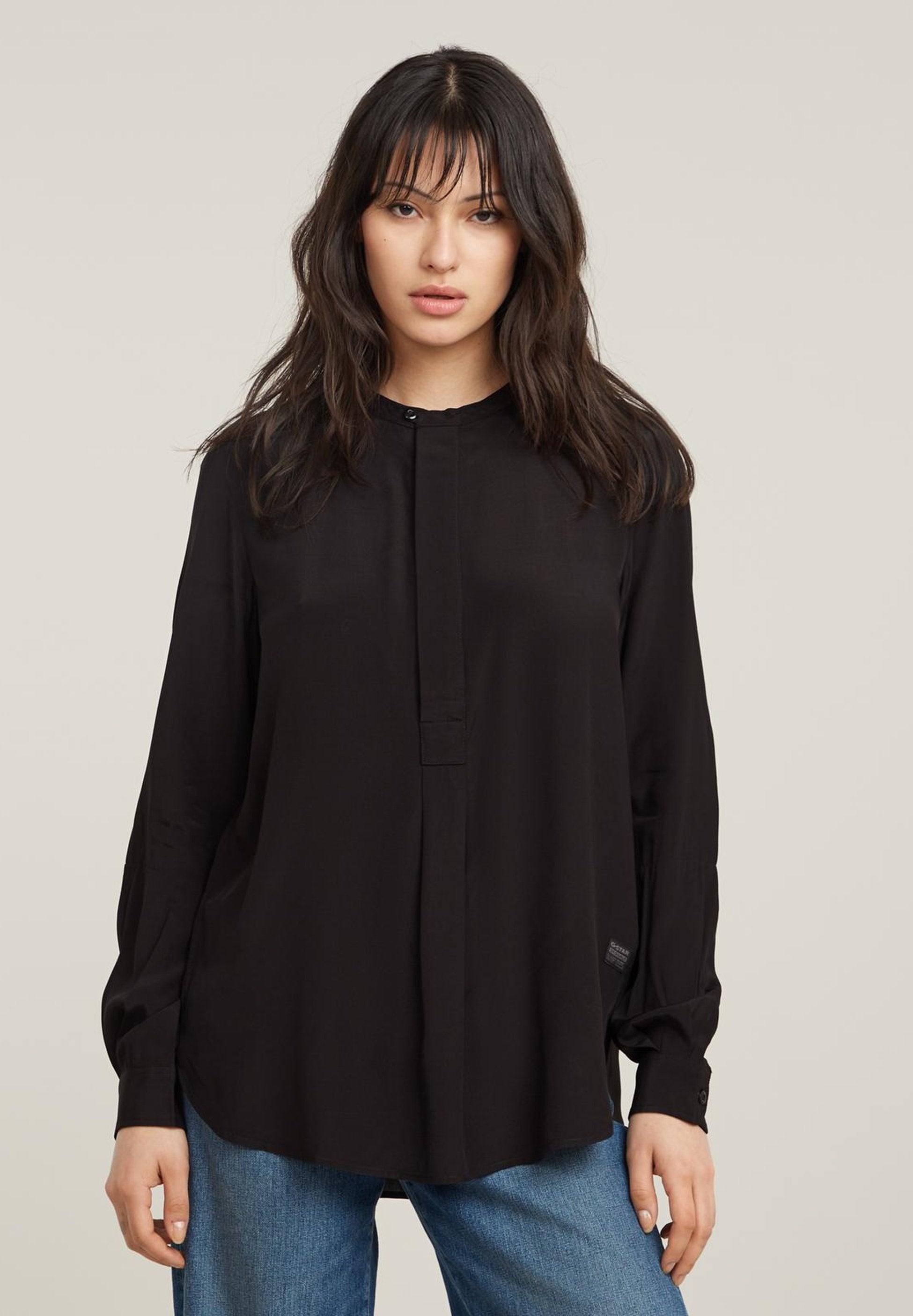 HALF PLACKET Media 3