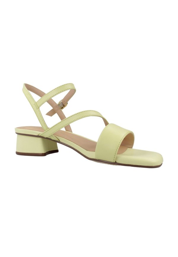 Clarks 26186119C JAUNE 36