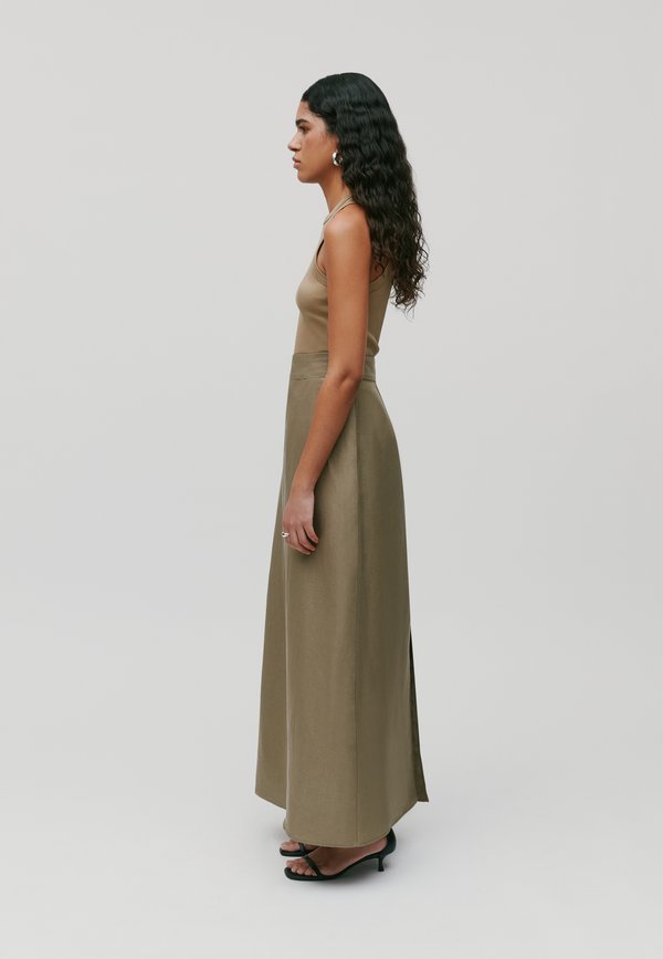 IVY OAK IOSAMANTHA ANN