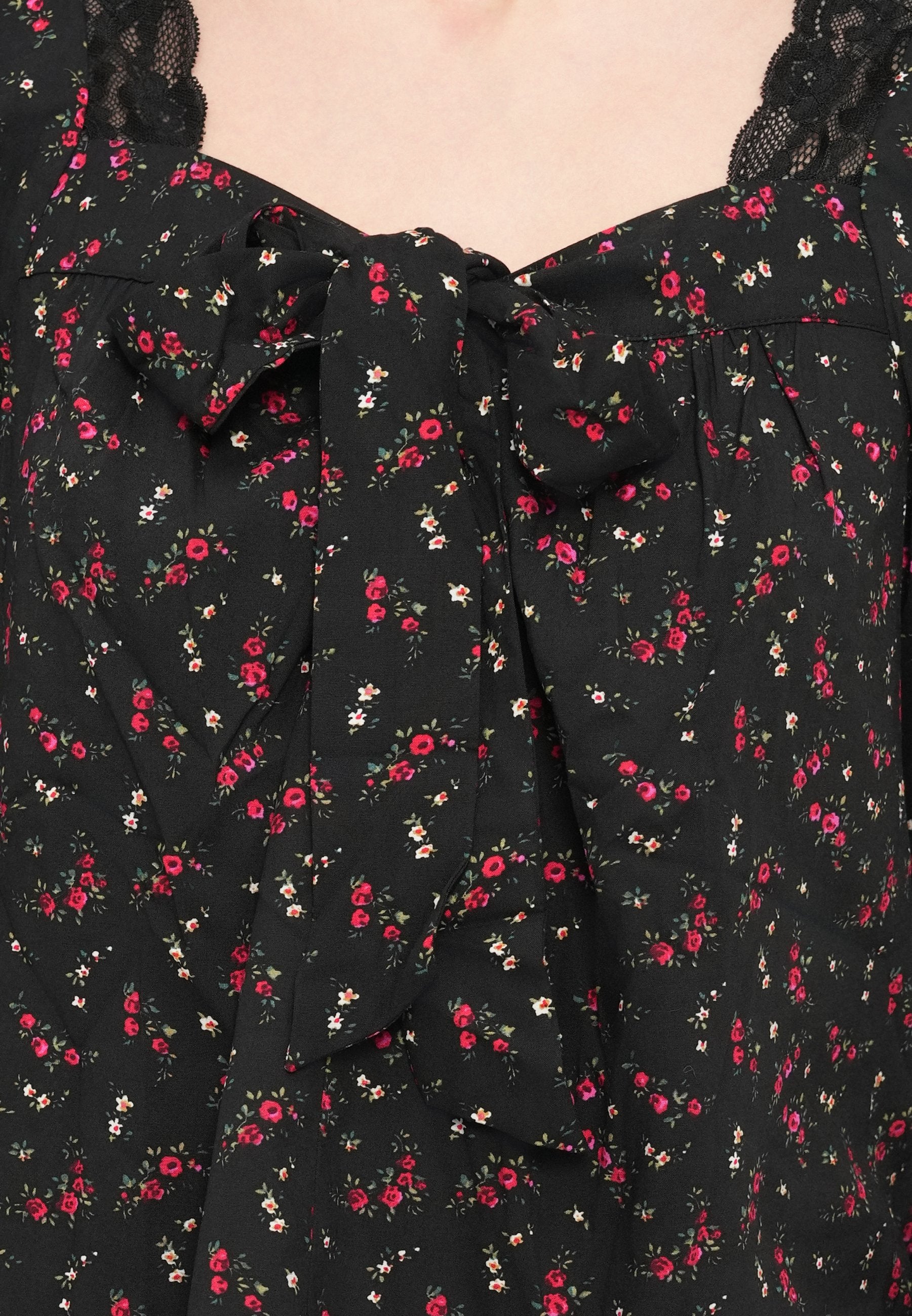 GAP TIE
