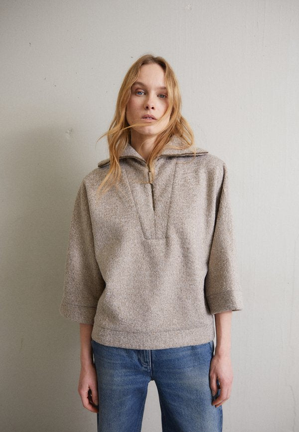 TOMMAZO OVERSIZED CROP