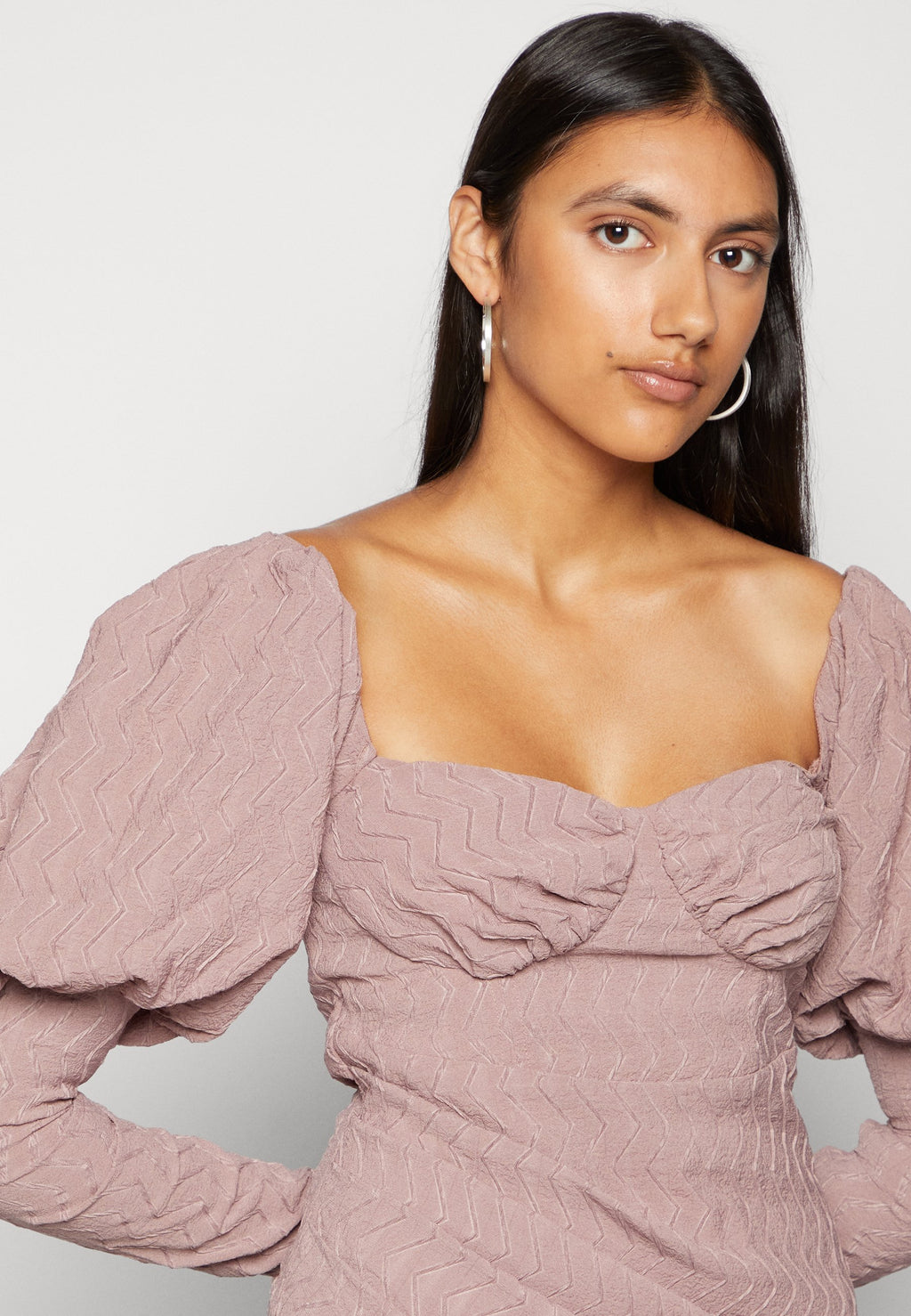 NA-KD DETAIL MINI DRESS