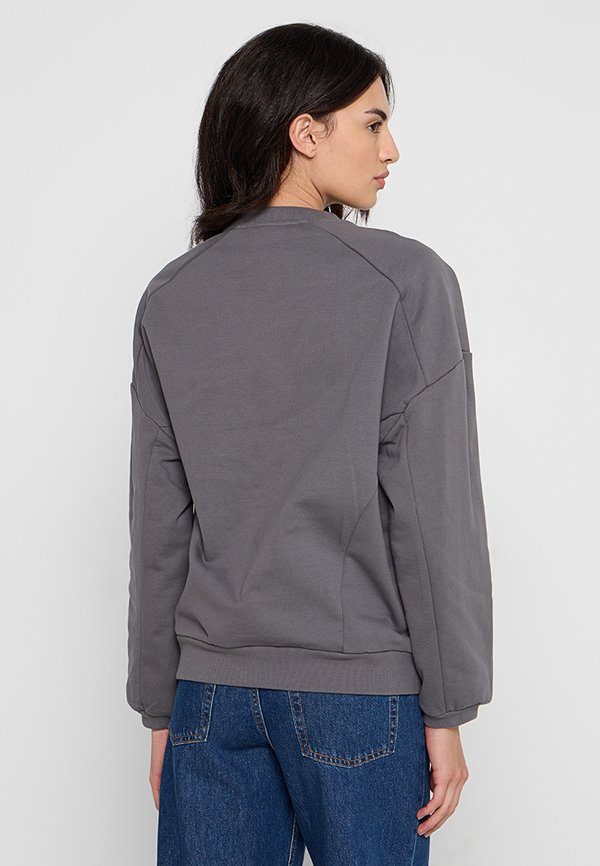 DKNY