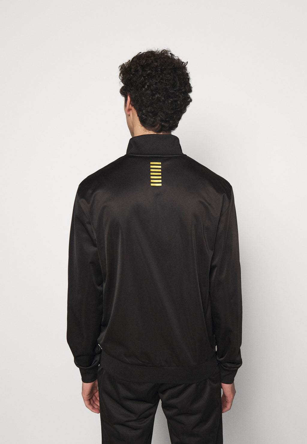 TRACKSUIT Media 4