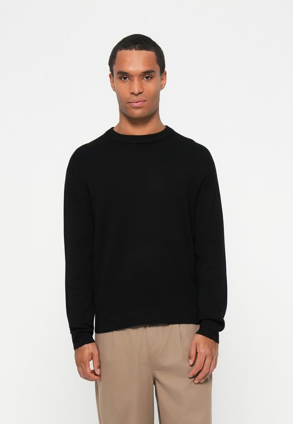 Selected Relaxed fit