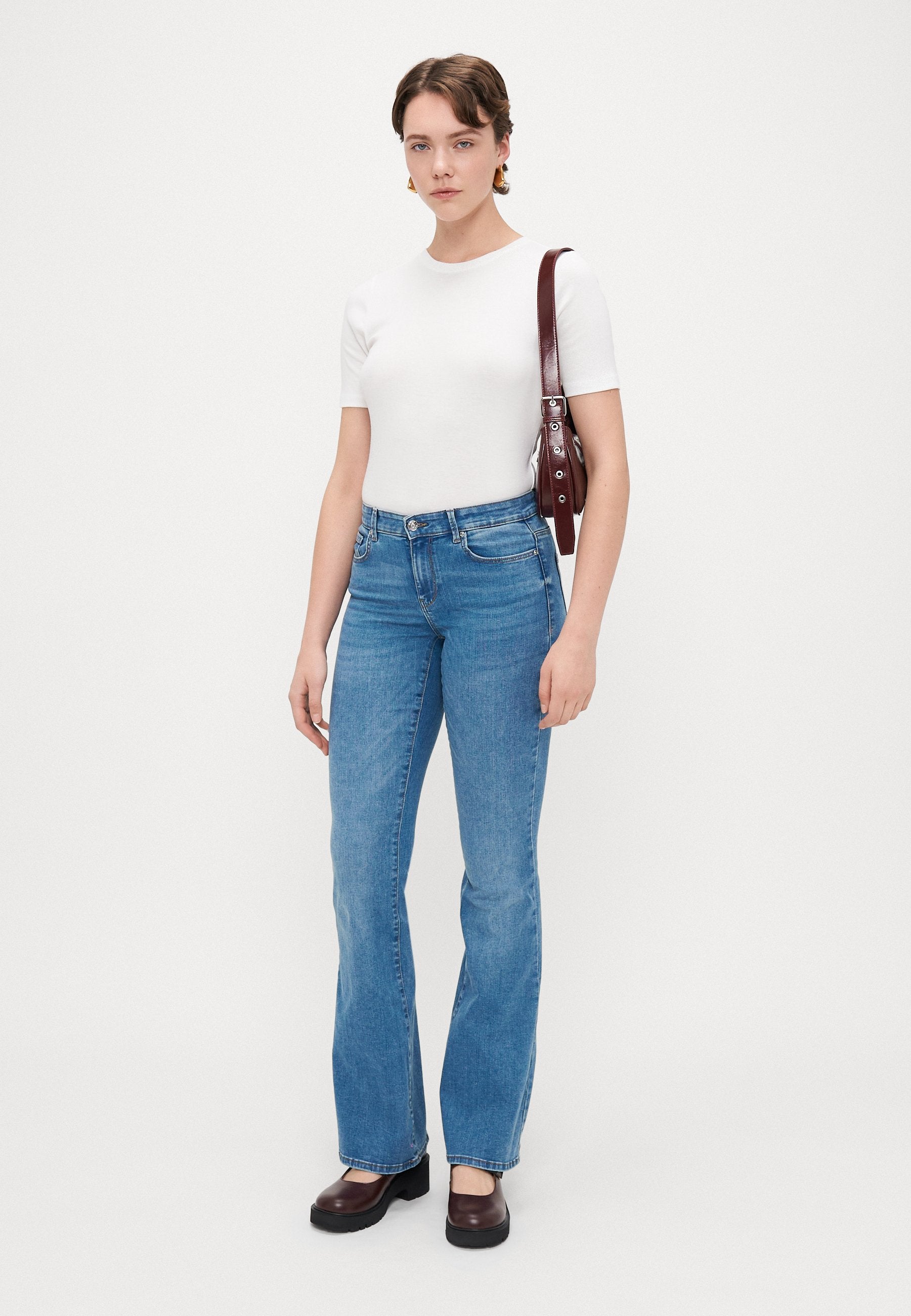 Flared fit ONLLUSH Mid waist Retro Media 2