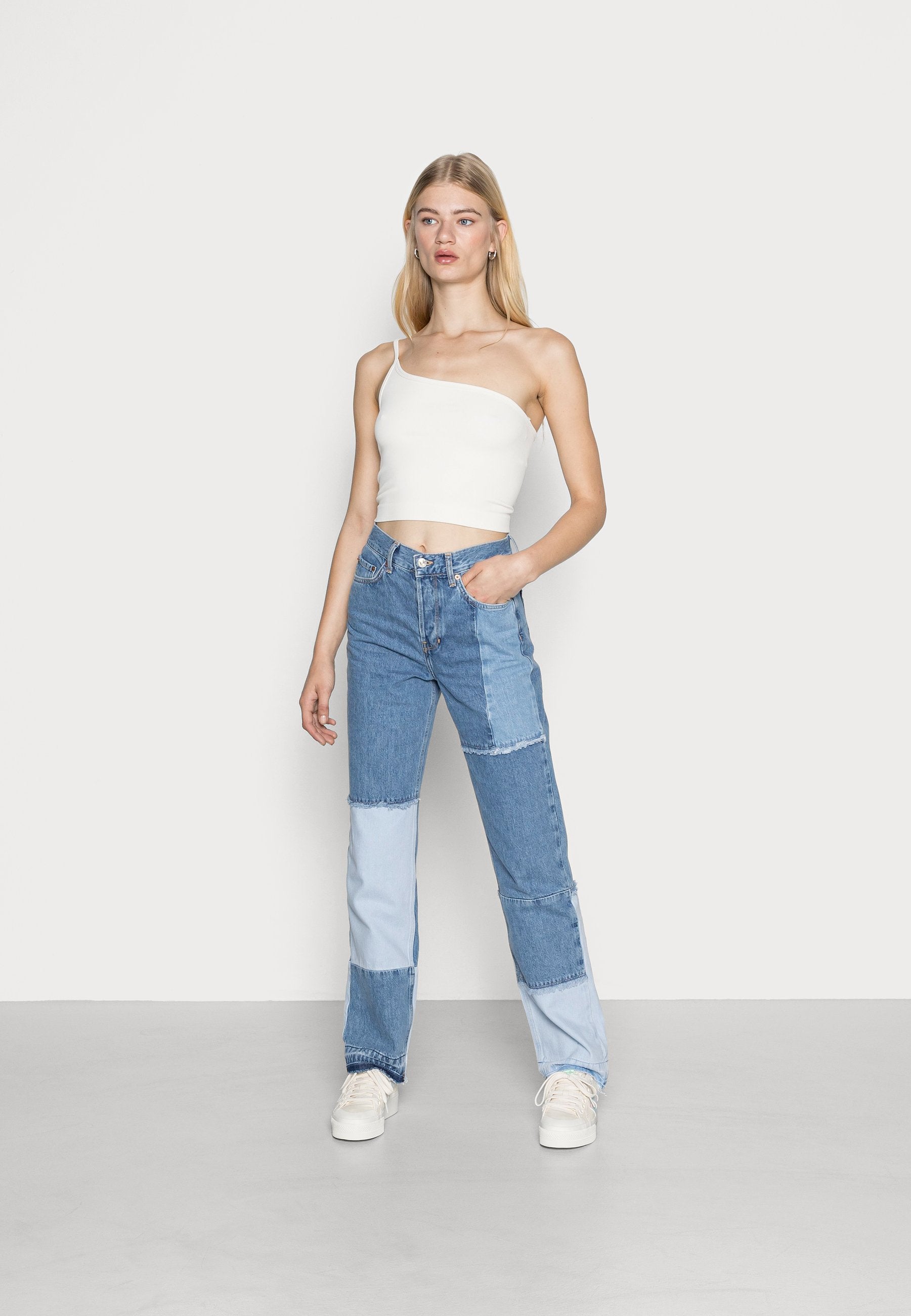 BDG Urban Outfitters ONE SHOULDER TANK