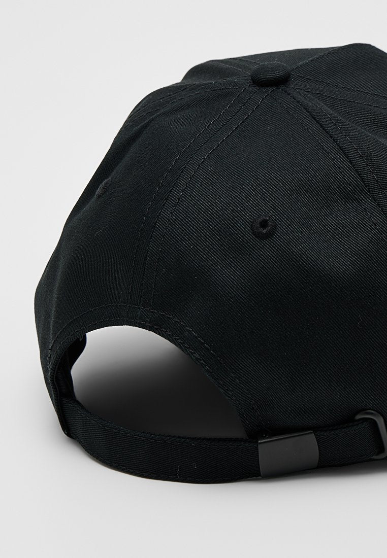UNISEX Media 5